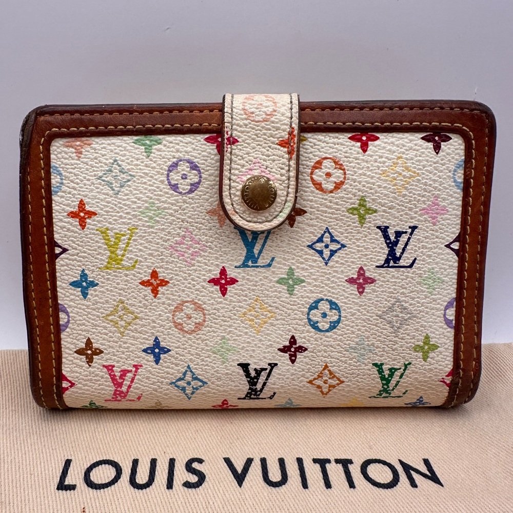 Louis Vuitton Murakami white kisslock wallet